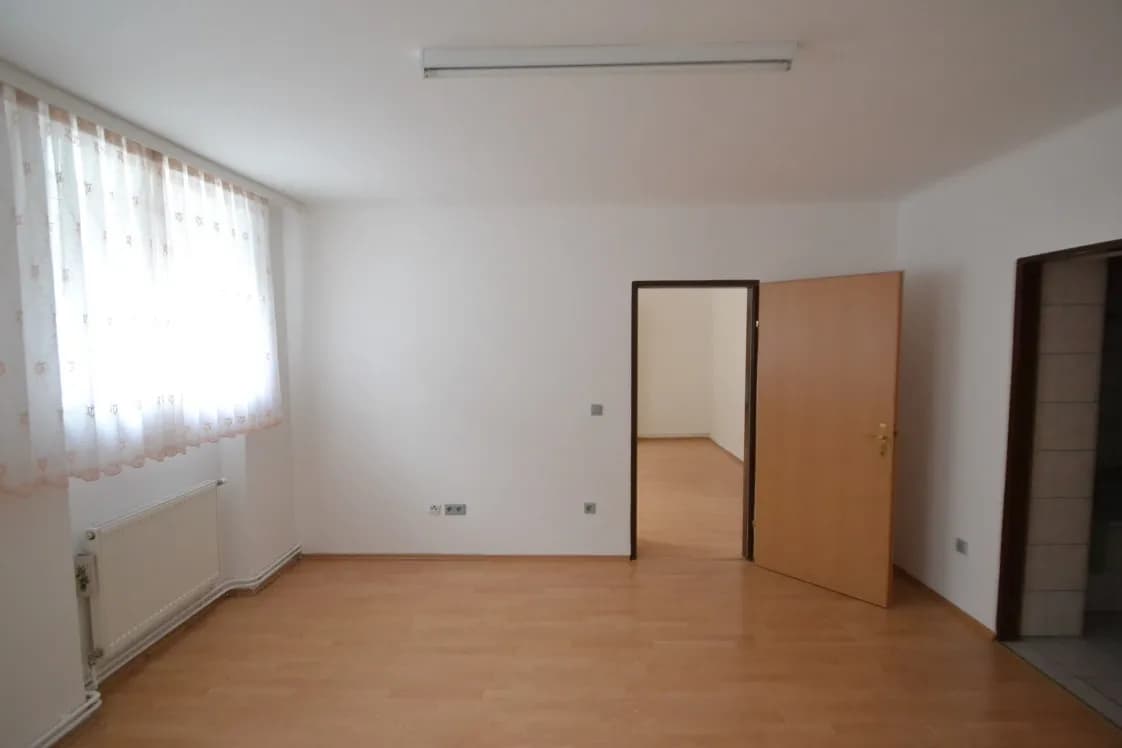 2-Zimmer-Wohnung mieten in Baden – 64 m², € 588 – Bild 8 von 10