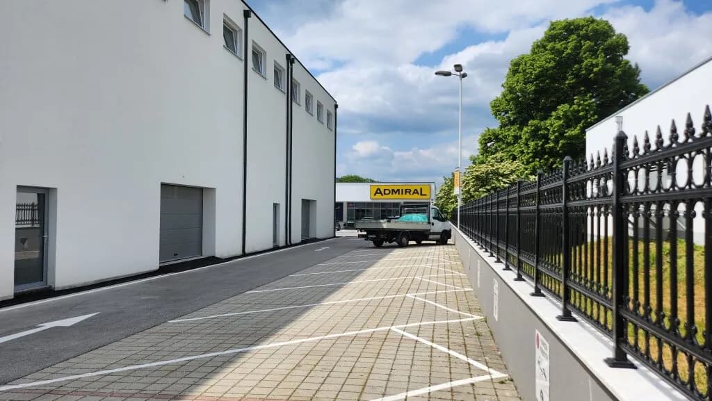 1-Zimmer-Gewerbeimmobilie mieten in Korneuburg – 133 m², € 1.655