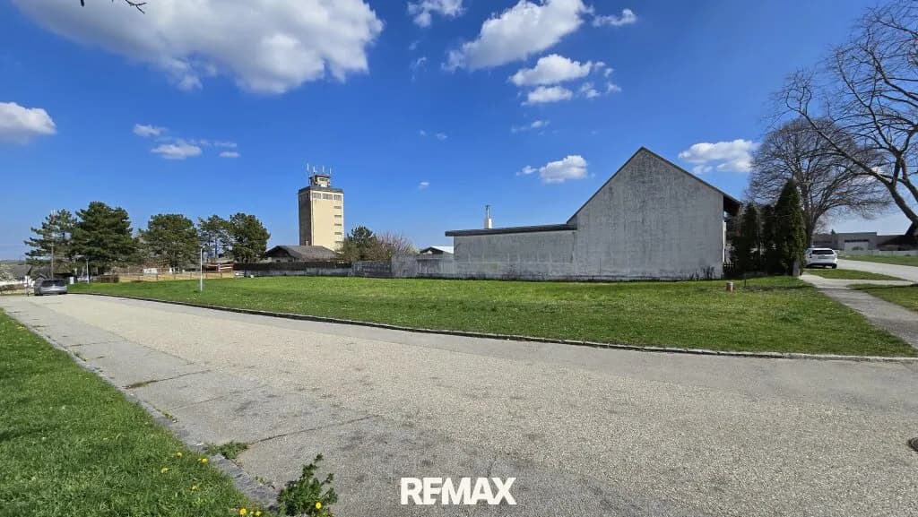 Grundstück kaufen in Gänserndorf – 1 392 m², € 275.000