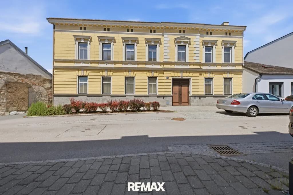 9-Zimmer-Immobilie kaufen in Korneuburg – 248 m², € 849.000 – Bild 1 von 17