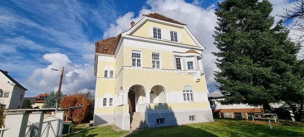 4-Zimmer-Wohnung mieten in Graz – 150 m², € 1.180 – Bild 1 von 18