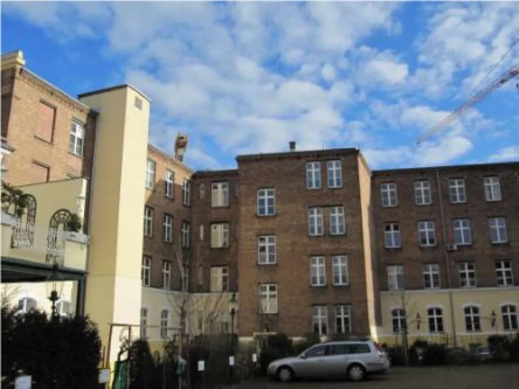 Gewerbeimmobilie mieten in Wien – 200 m², € 3.865