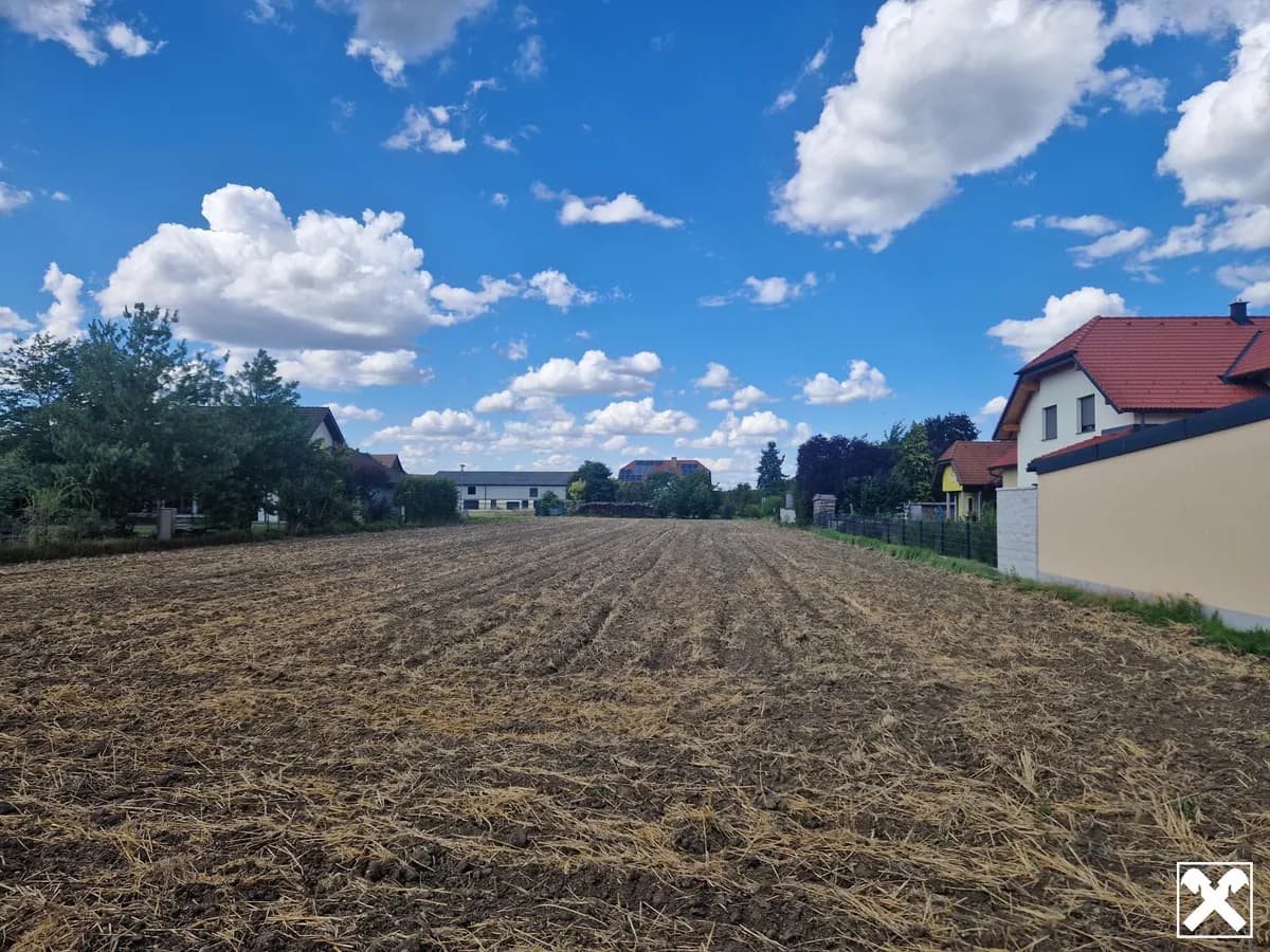 Grundstück kaufen in Tulln – 1 083 m², € 139.000