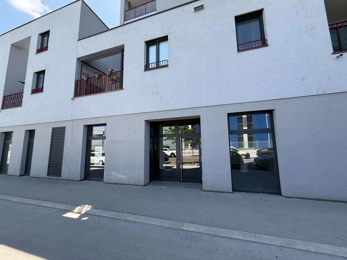 Gewerbeimmobilie mieten in Wien – 394 m², € 4.776