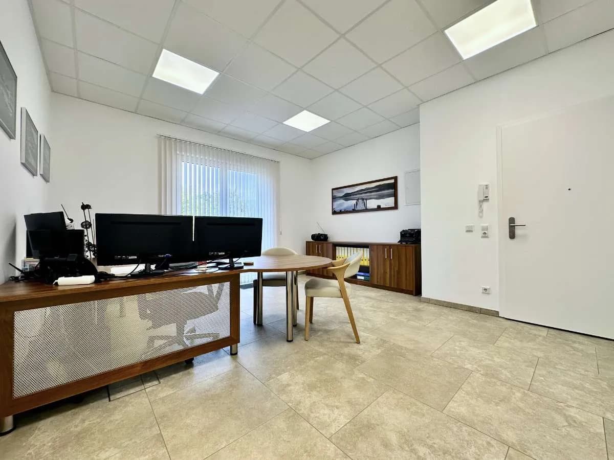 3-Zimmer-Gewerbeimmobilie kaufen in Steyr – 75 m², € 195.000 – Bild 11 von 19