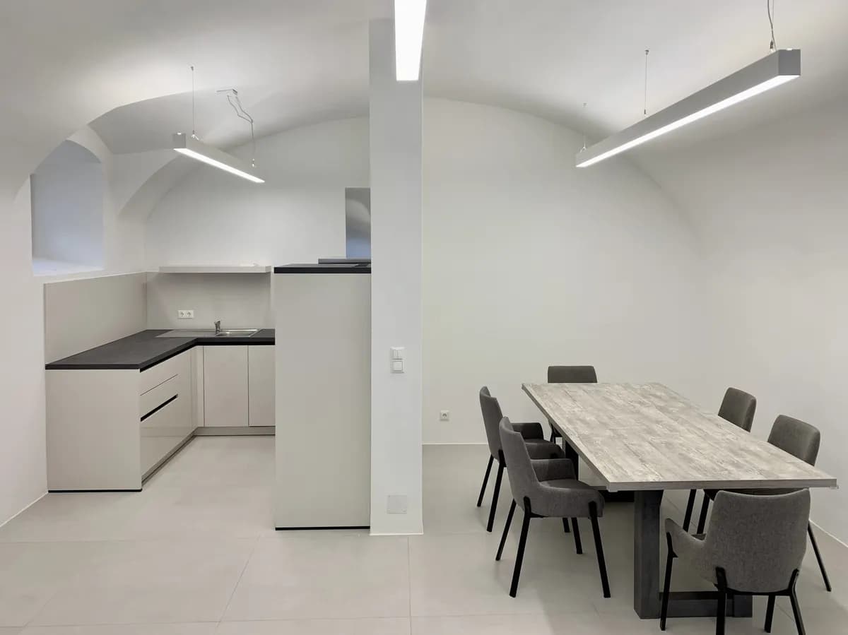 2-Zimmer-Wohnung mieten in Steyr – 77 m², € 939 – Bild 3 von 11