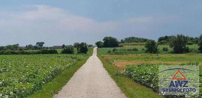 Grundstück kaufen in Krems Land – 36 855 m²