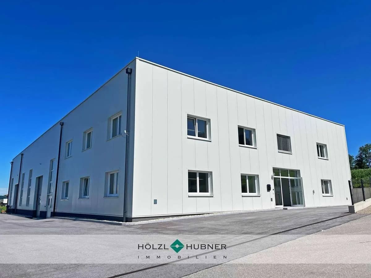 Gewerbeimmobilie mieten in Vöcklabruck – 205 m², € 2.665