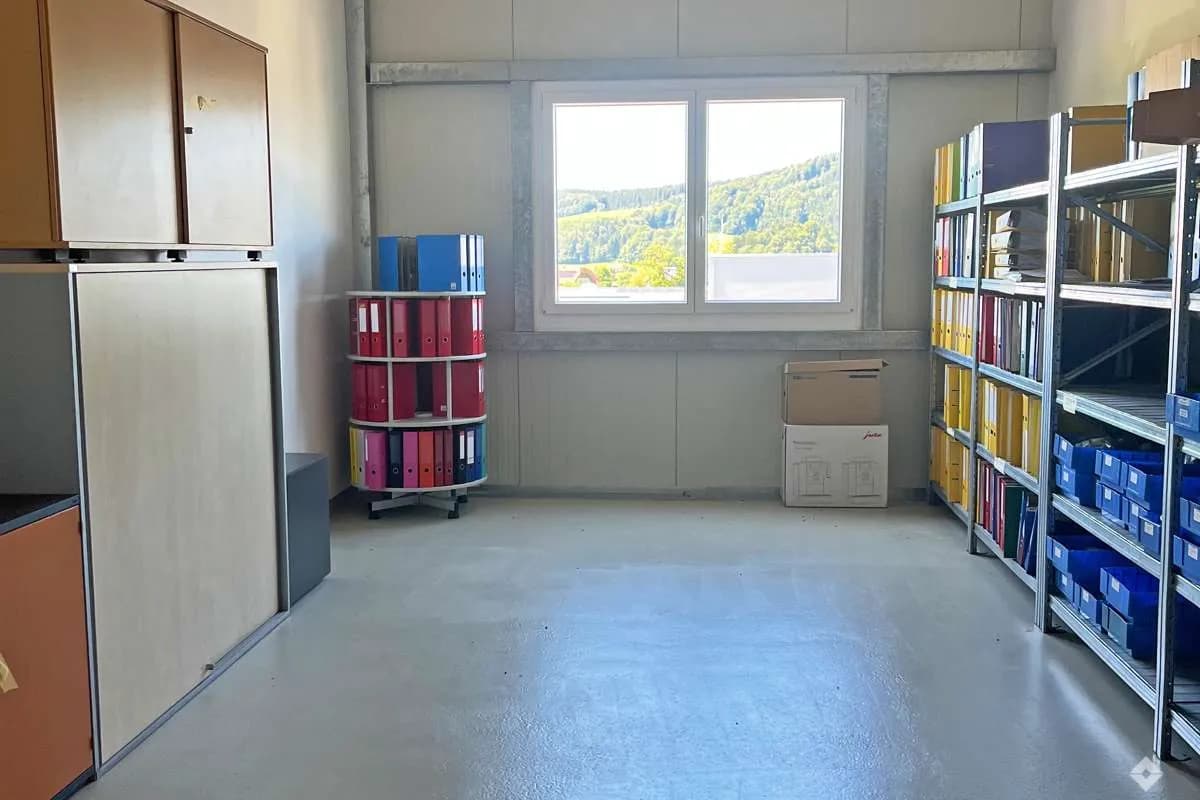 Gewerbeimmobilie mieten in Vöcklabruck – 205 m², € 2.665 – Bild 5 von 5