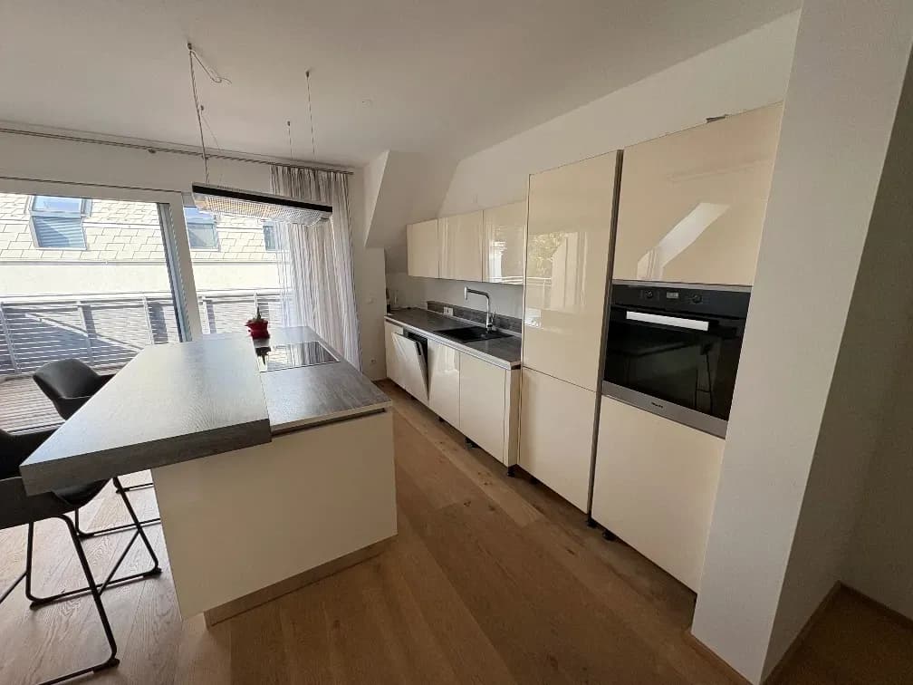 4-Zimmer-Wohnung mieten in Tulln – 147 m², € 3.225