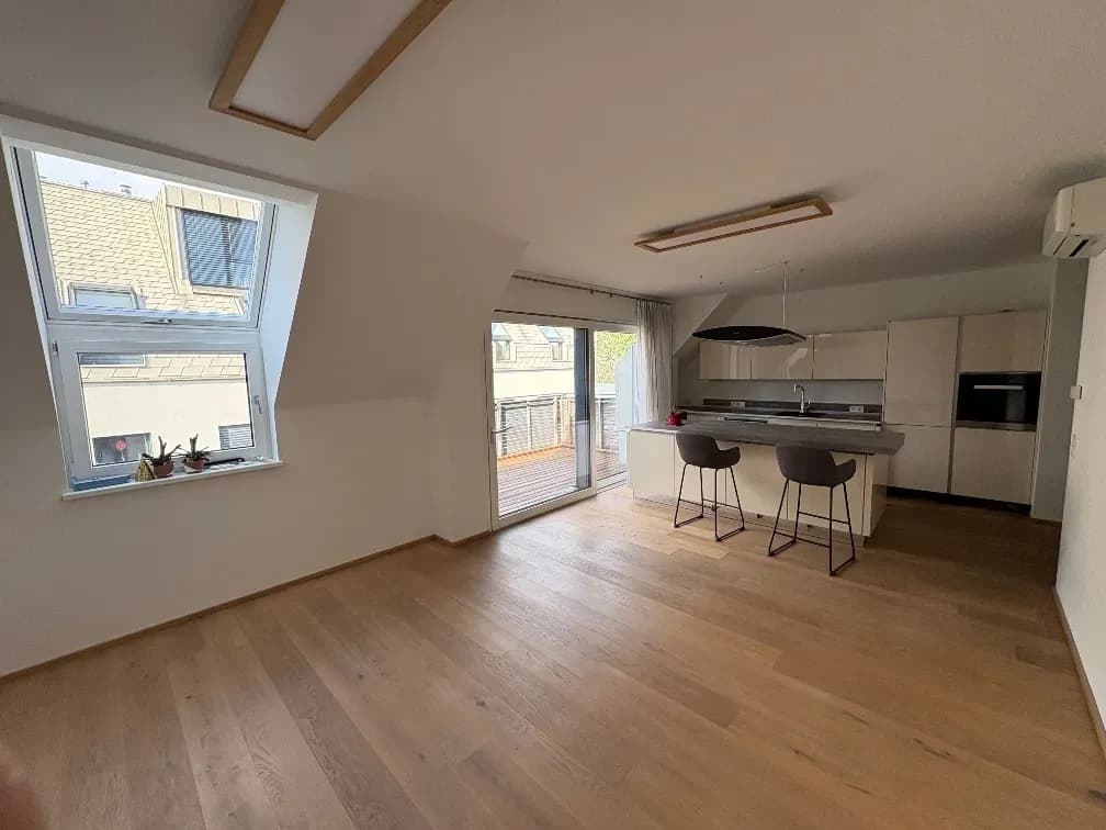 4-Zimmer-Wohnung mieten in Tulln – 147 m², € 3.225 – Bild 2 von 12