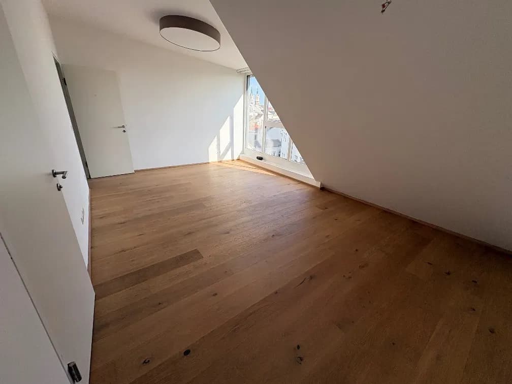 4-Zimmer-Wohnung mieten in Tulln – 147 m², € 3.225 – Bild 4 von 12