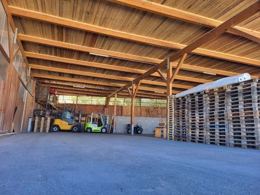 1-Zimmer-Gewerbeimmobilie mieten in Freistadt – 200 m², € 7 – Bild 2 von 4