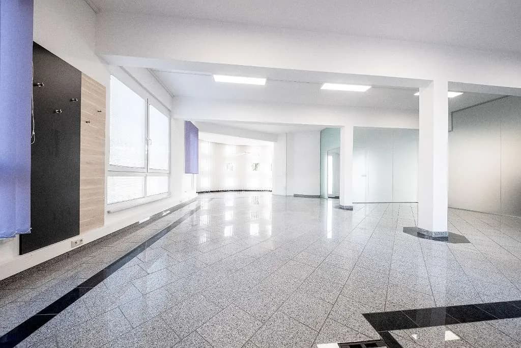 Immobilie mieten in Weiz – 570 m², € 13 – Bild 17 von 68