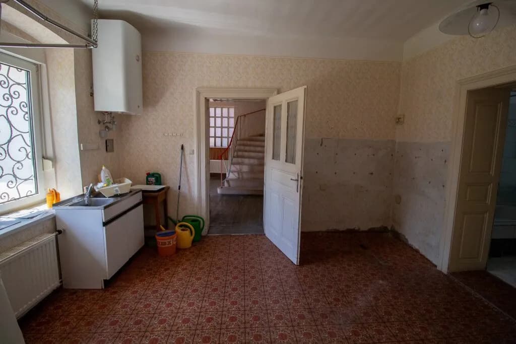 6-Zimmer-Haus kaufen in Mistelbach – 220 m², € 219.000 – Bild 7 von 26