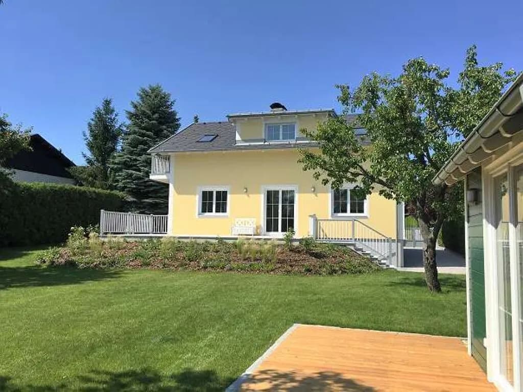 8-Zimmer-Gewerbeimmobilie mieten in Baden – 220 m², € 2.915 – Bild 3 von 47