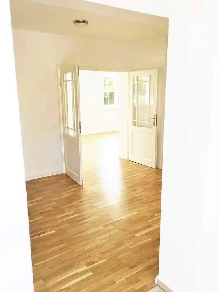 8-Zimmer-Gewerbeimmobilie mieten in Baden – 220 m², € 2.915 – Bild 10 von 47