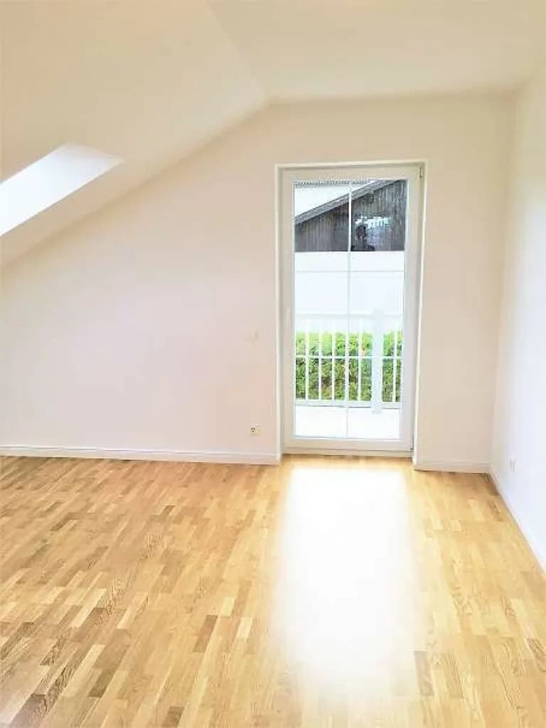 8-Zimmer-Gewerbeimmobilie mieten in Baden – 220 m², € 2.915 – Bild 17 von 47