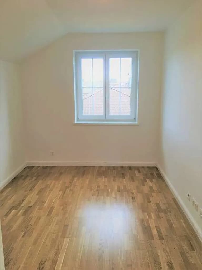 8-Zimmer-Gewerbeimmobilie mieten in Baden – 220 m², € 2.915 – Bild 19 von 47