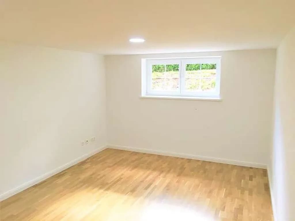 8-Zimmer-Gewerbeimmobilie mieten in Baden – 220 m², € 2.915 – Bild 25 von 47