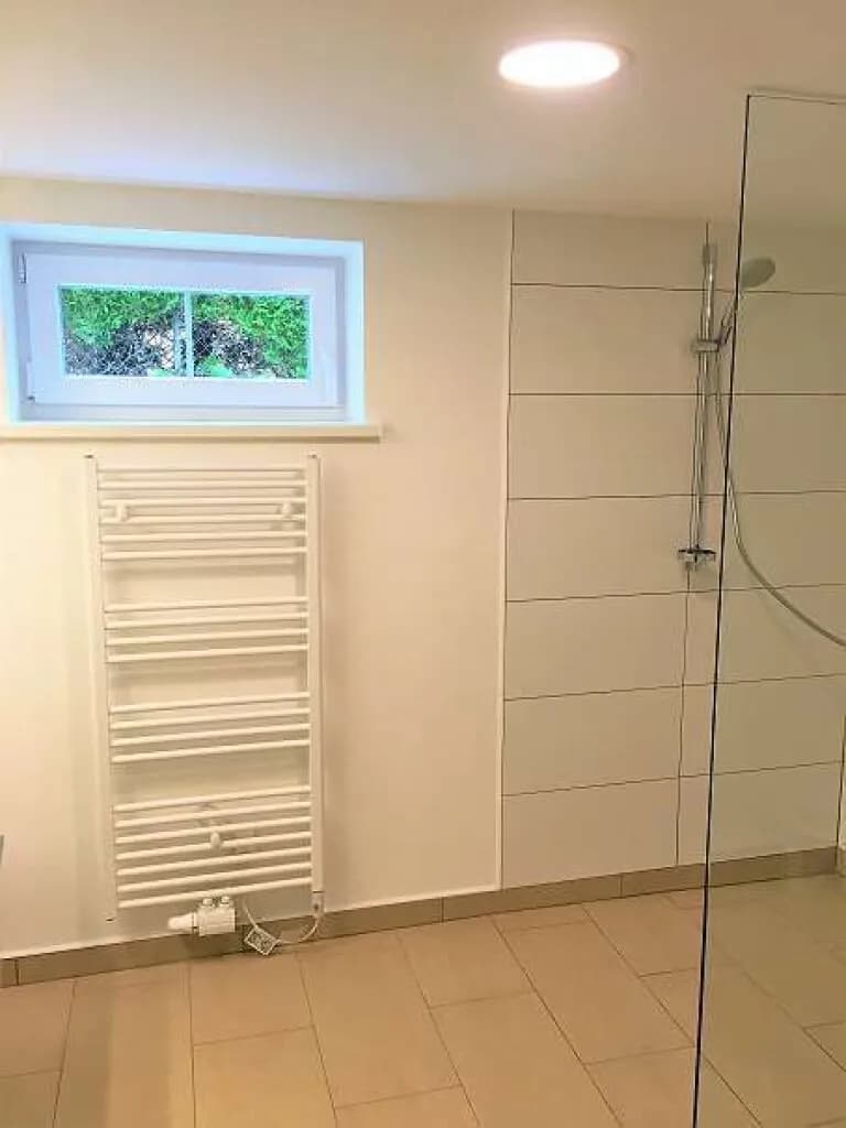 8-Zimmer-Gewerbeimmobilie mieten in Baden – 220 m², € 2.915 – Bild 27 von 47