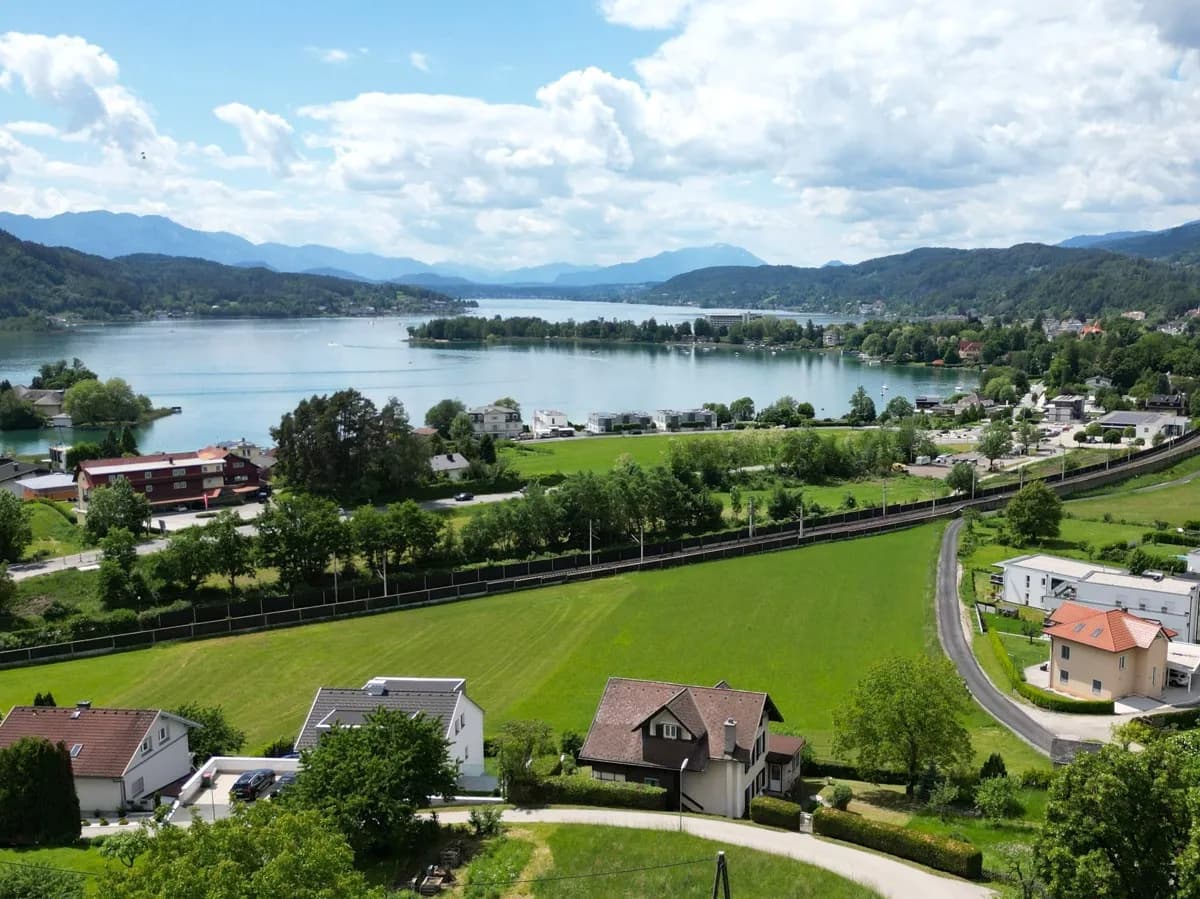 7-Zimmer-Haus kaufen in Klagenfurt Land – 151,79 m², € 598.500 – Bild 2 von 9