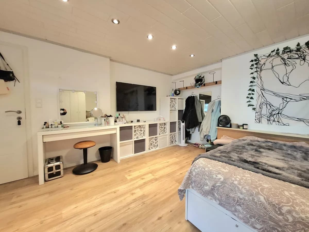 5-Zimmer-Haus kaufen in Neunkirchen – 220 m², € 498.000 – Bild 36 von 43