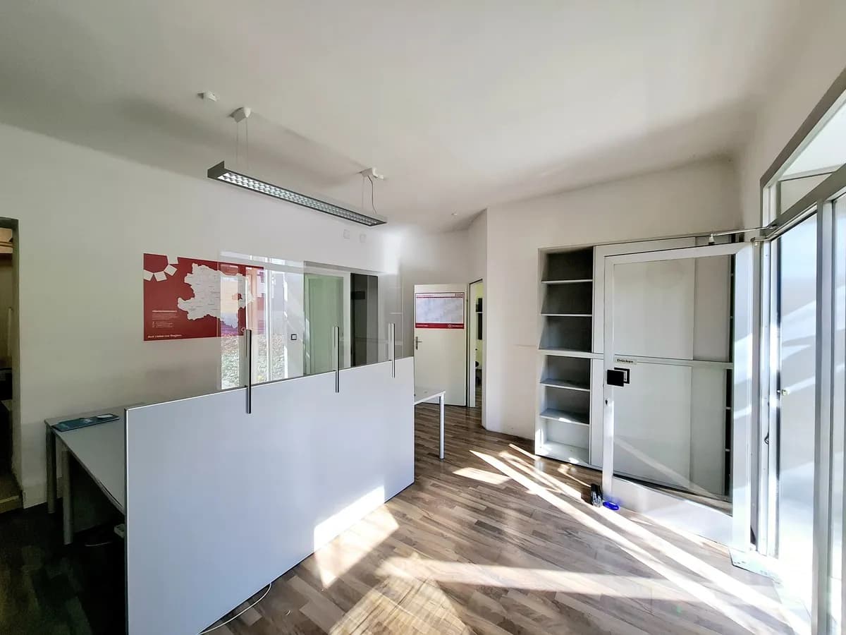 4-Zimmer-Gewerbeimmobilie mieten in Mödling – 100 m², € 1.881 – Bild 2 von 14