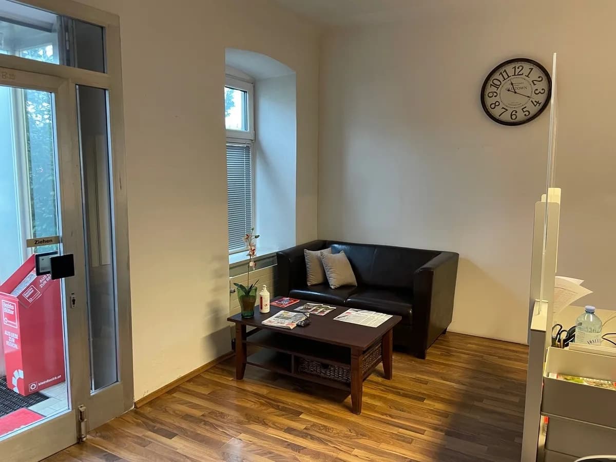 4-Zimmer-Gewerbeimmobilie mieten in Mödling – 100 m², € 1.881 – Bild 6 von 14