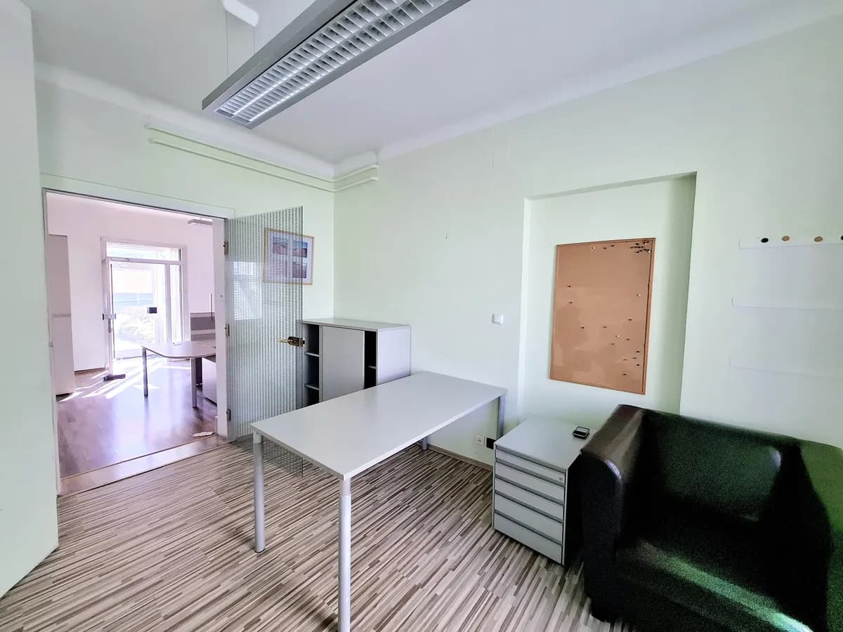 4-Zimmer-Gewerbeimmobilie mieten in Mödling – 100 m², € 1.881 – Bild 9 von 14