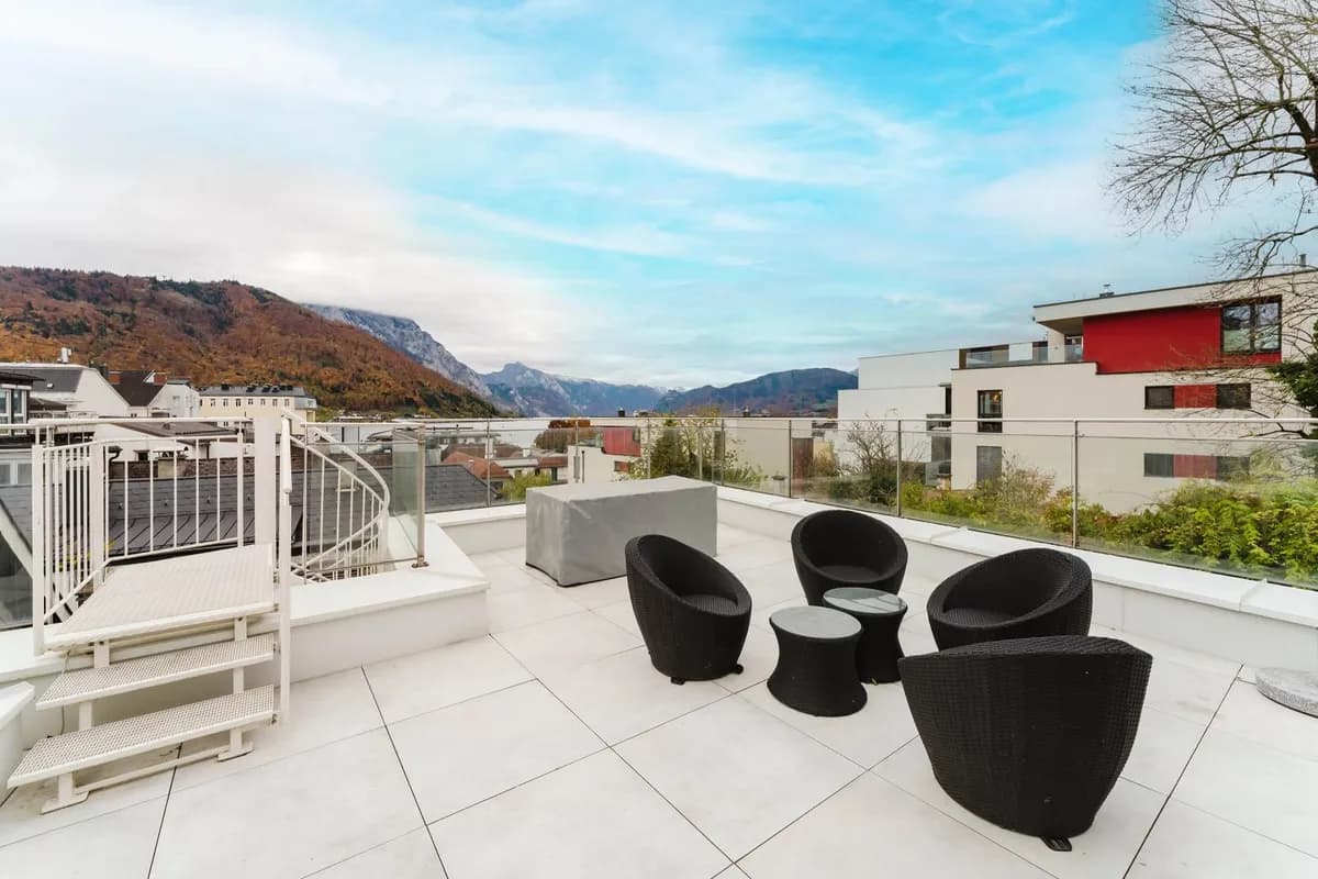 Gewerbeimmobilie kaufen in Gmunden – 211 m², € 1.290.000 – Bild 2 von 25