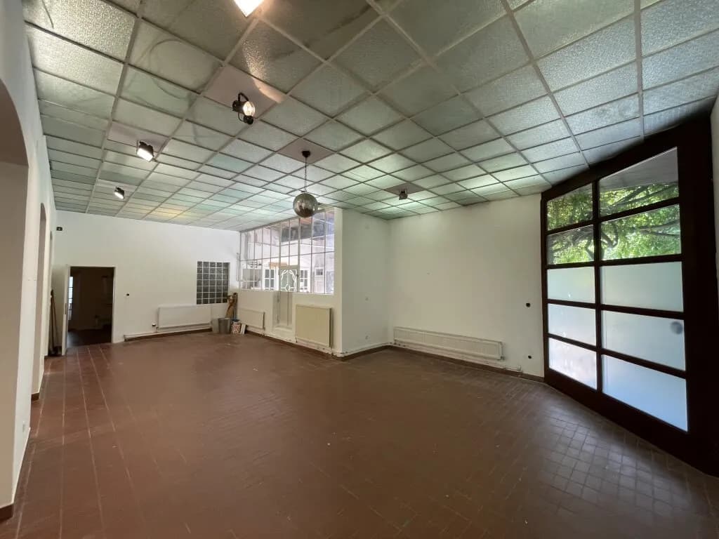 Gewerbeimmobilie mieten in Wien – 184 m², € 1.646