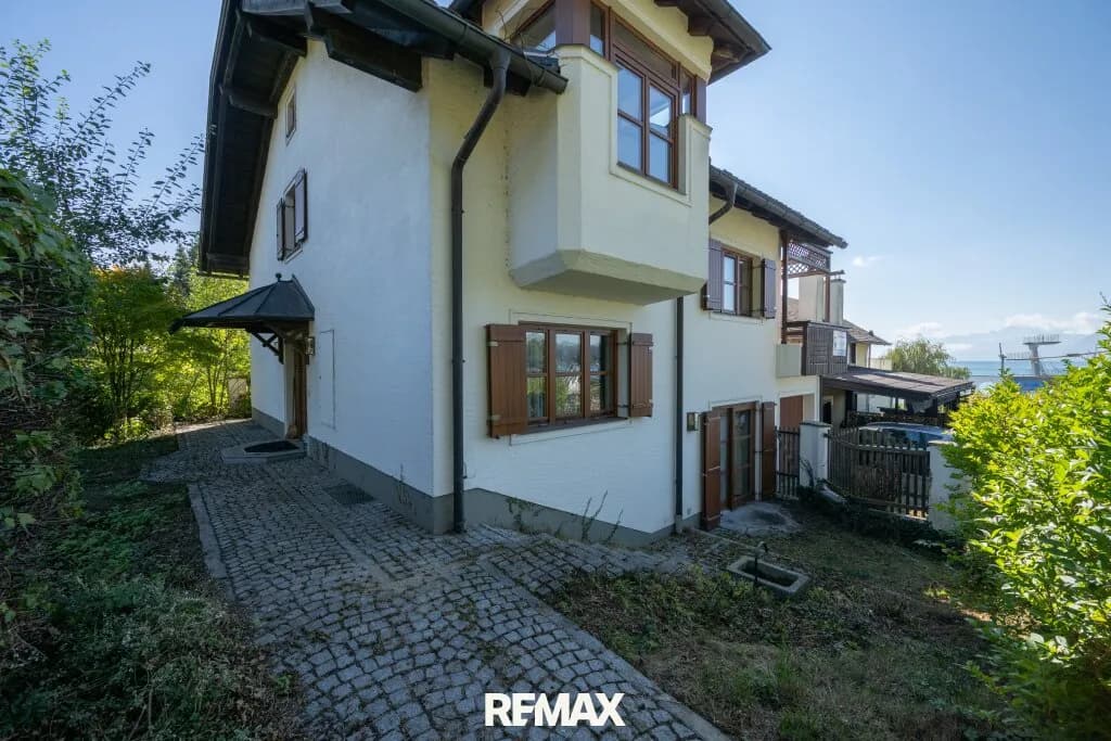 9-Zimmer-Haus mieten in Vöcklabruck – 210 m², € 2.920 – Bild 4 von 21