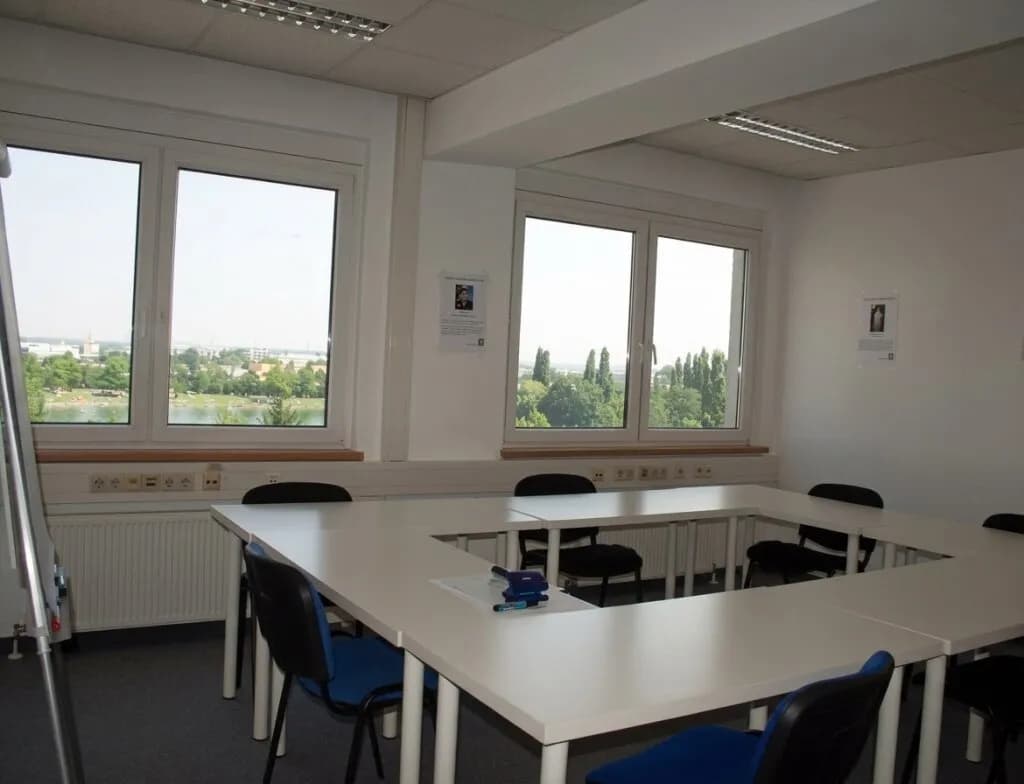 Gewerbeimmobilie mieten in Mödling – 409 m², € 4.872