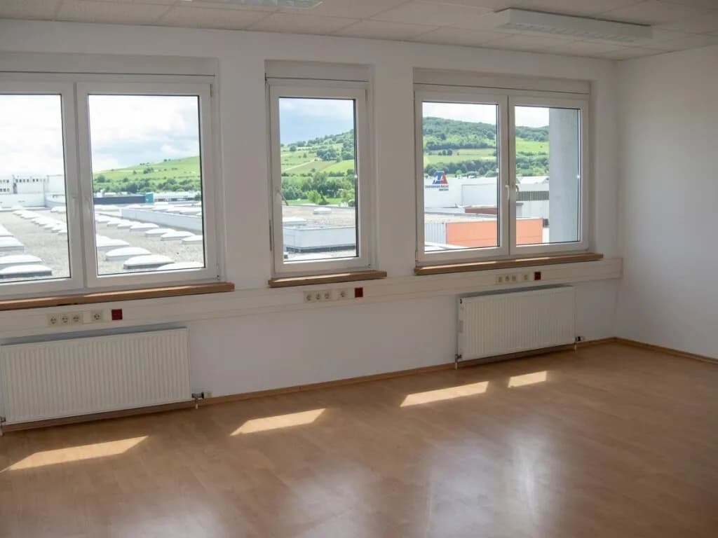 Gewerbeimmobilie mieten in Mödling – 409 m², € 4.872 – Bild 4 von 8