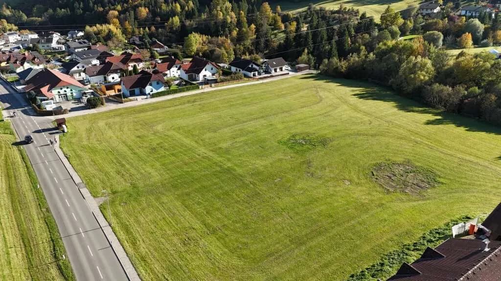 Grundstück kaufen in Bruck-Mürzzuschlag – 10 000 m², € 1.000.000 – Bild 2 von 13