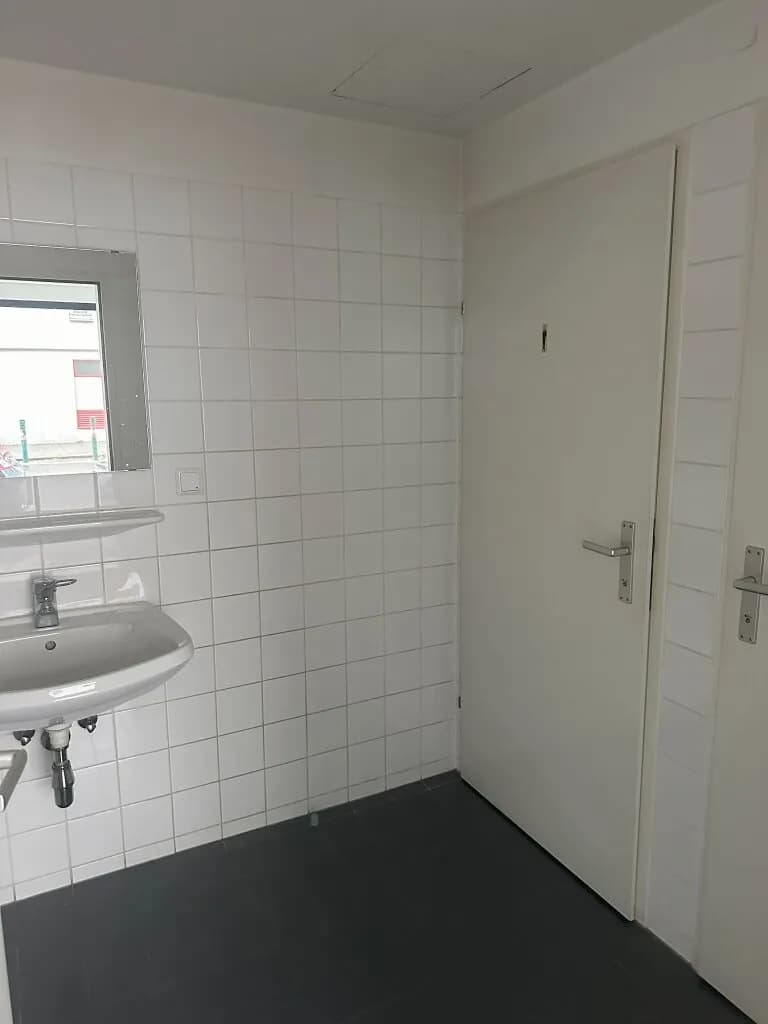 Gewerbeimmobilie mieten in Wien – 200 m², € 3.048 – Bild 11 von 15