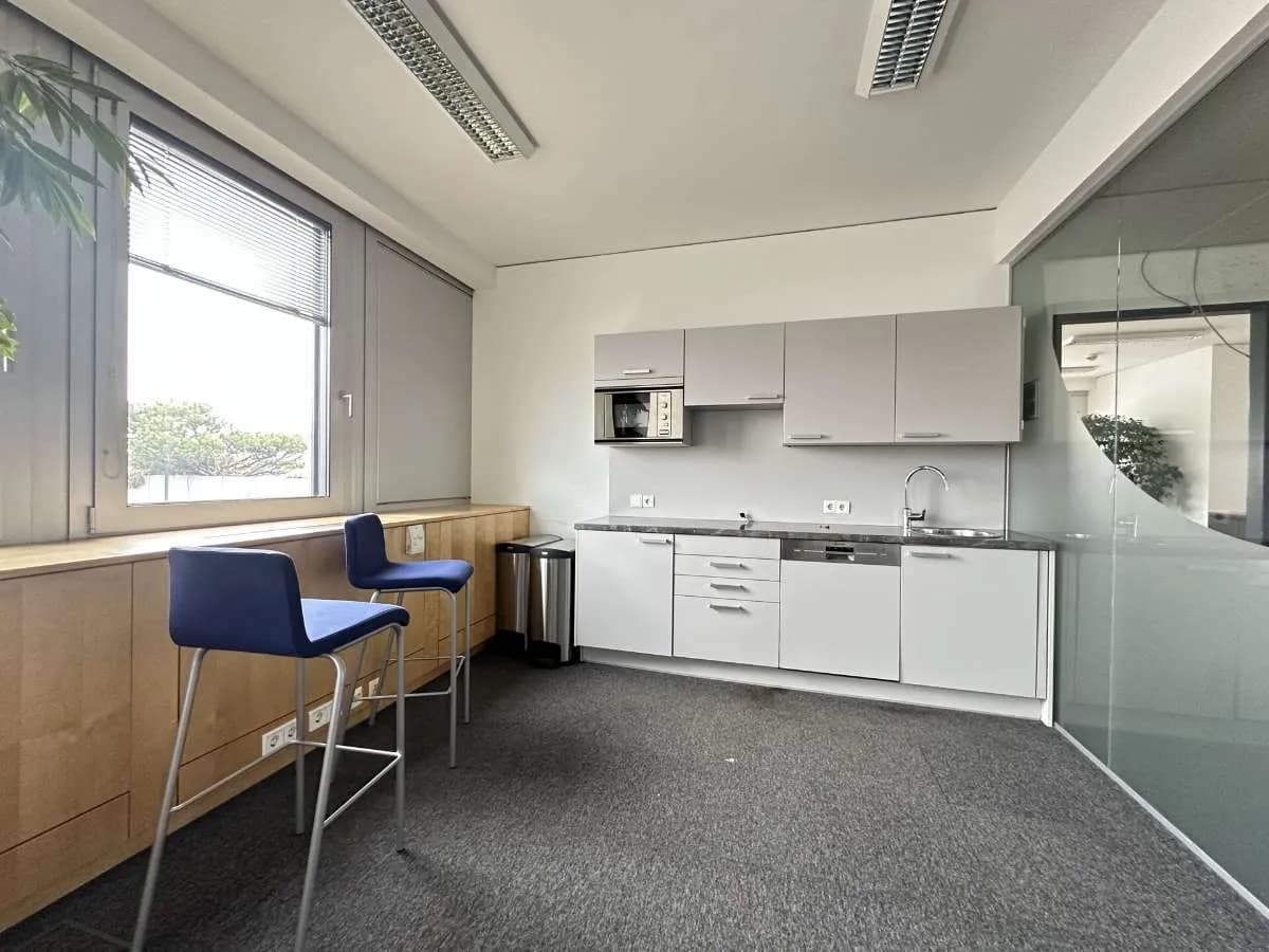 Gewerbeimmobilie mieten in Wien – 1 956 m², € 15 – Bild 7 von 26