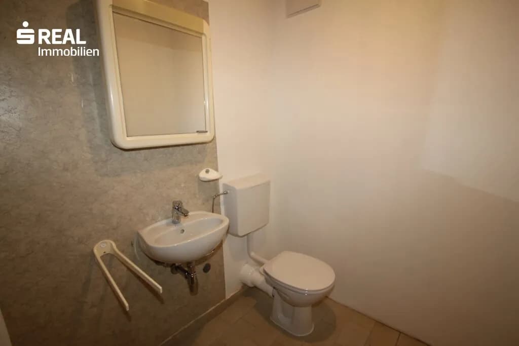 5-Zimmer-Gewerbeimmobilie mieten in Amstetten – 86 m², € 900 – Bild 6 von 8