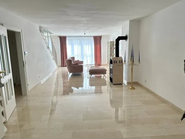 4-Zimmer-Wohnung mieten in Wien – 127 m², € 1.790 – Bild 2 von 16