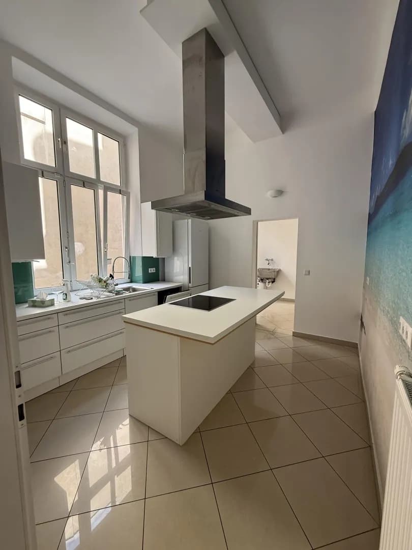 9-Zimmer-Wohnung mieten in Wien – 332,51 m², € 5.517 – Bild 3 von 23
