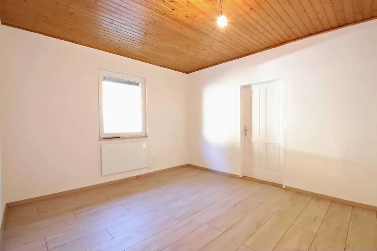 5-Zimmer-Wohnung kaufen in Leoben – 102,18 m², € 97.000 – Bild 5 von 13