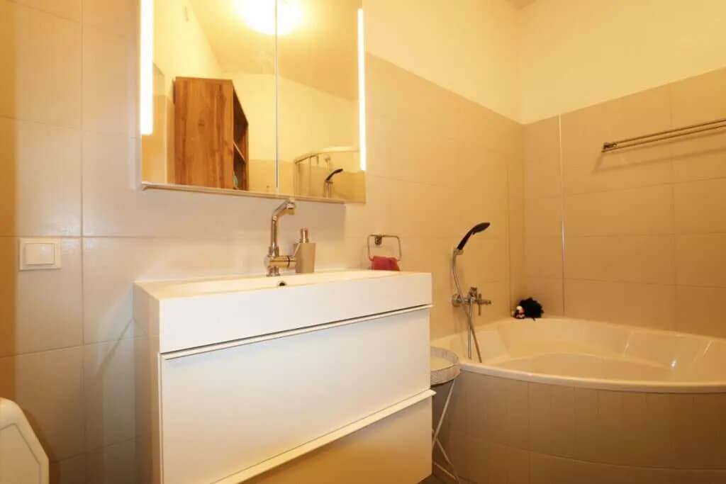2-Zimmer-Wohnung kaufen in Baden – 70,71 m², € 209.000 – Bild 20 von 21