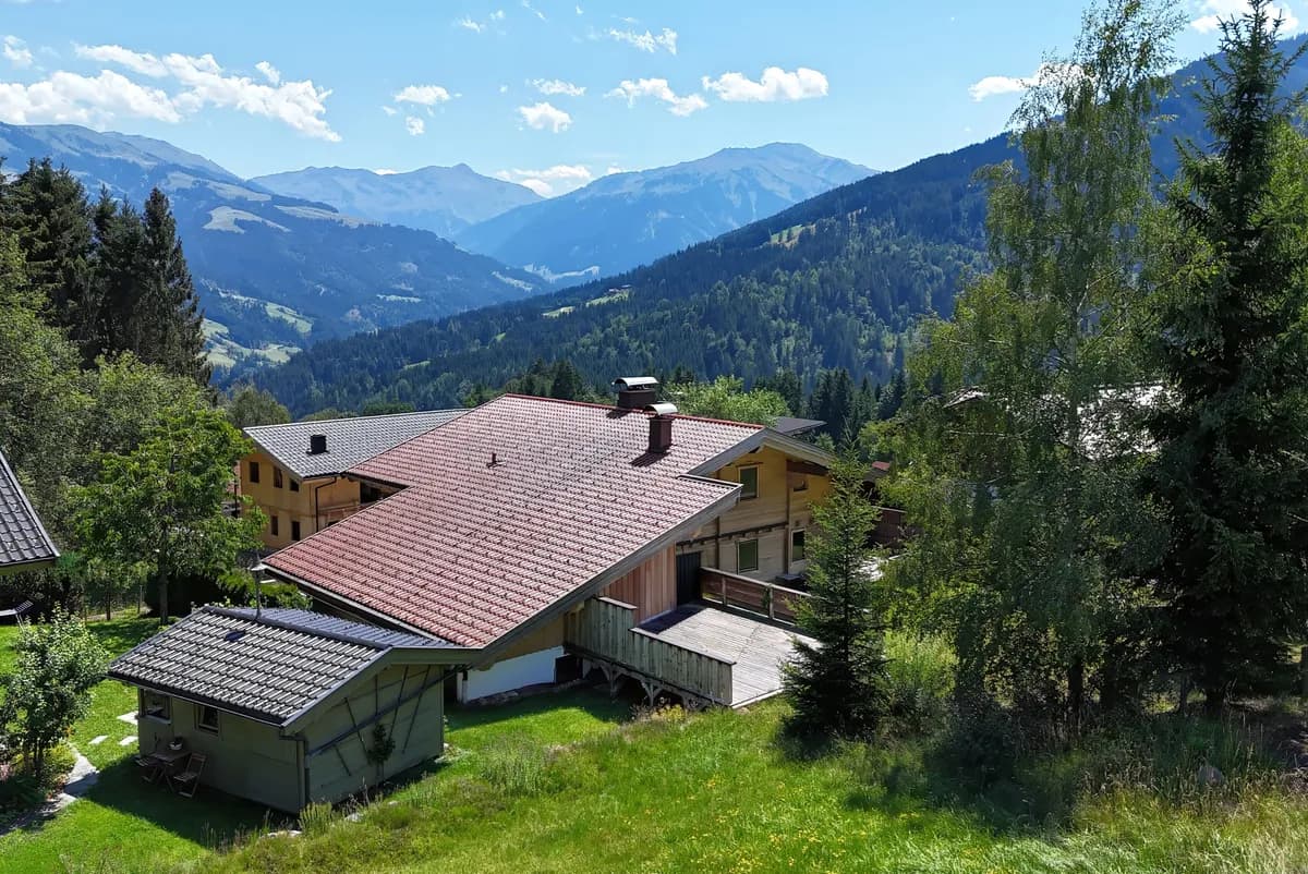 8-Zimmer-Haus kaufen in Kitzbühel – 240 m², € 1.390.000