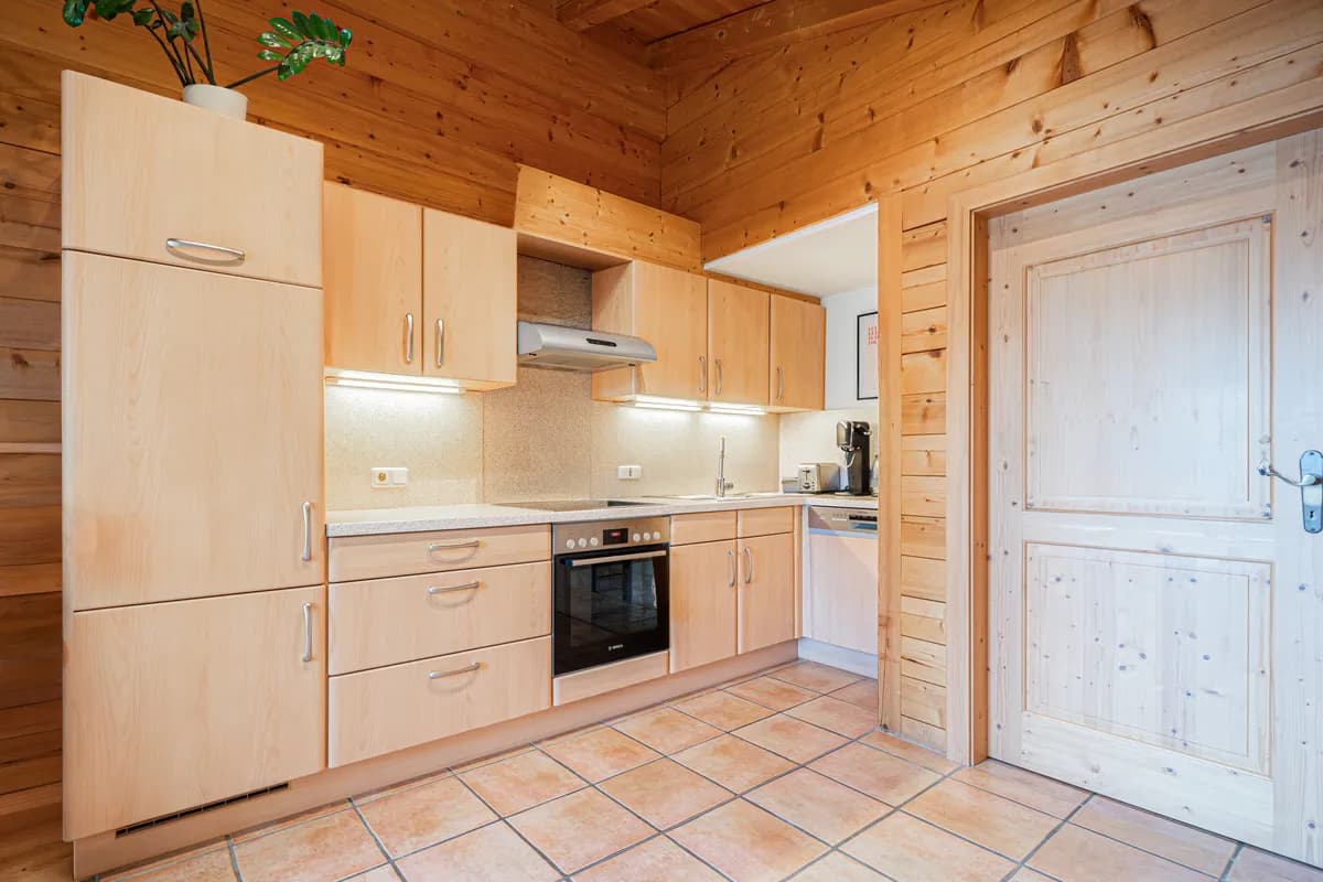 8-Zimmer-Haus kaufen in Kitzbühel – 240 m², € 1.390.000 – Bild 6 von 17