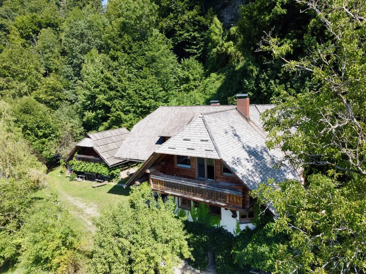 7-Zimmer-Haus kaufen in Klagenfurt Land – 248 m², € 690.000 – Bild 2 von 37