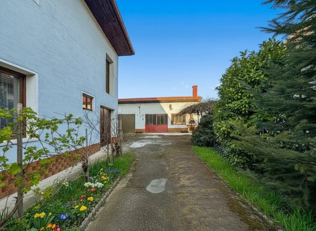 6-Zimmer-Haus kaufen in Oberpullendorf – 189,83 m², € 185.000 – Bild 2 von 46