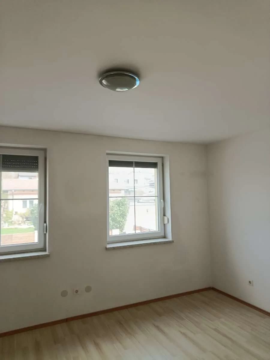 4-Zimmer-Haus mieten in Mistelbach – 130 m², € 1.690 – Bild 9 von 21