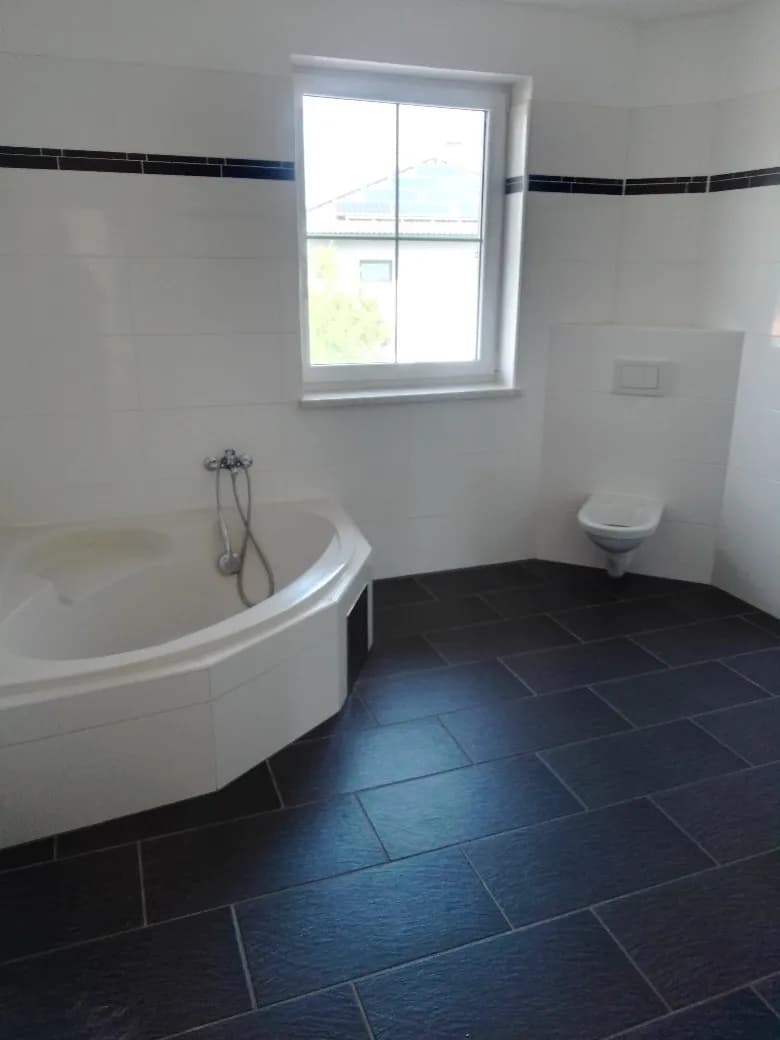 4-Zimmer-Haus mieten in Mistelbach – 130 m², € 1.510 – Bild 9 von 16