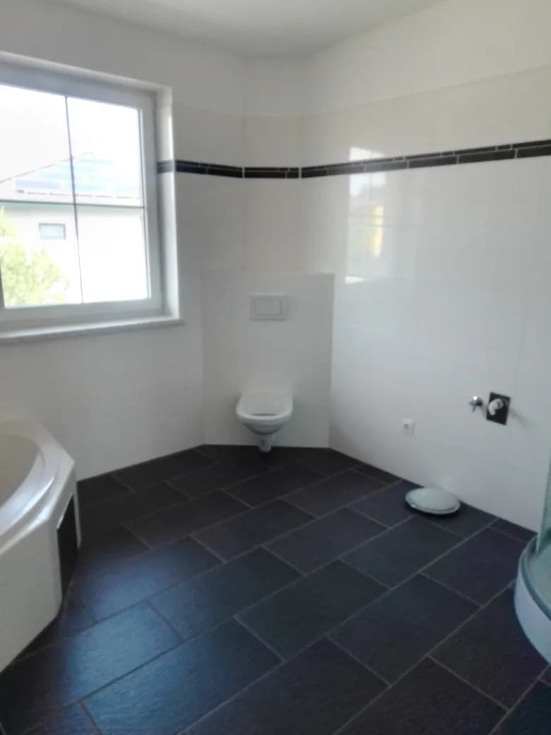4-Zimmer-Haus mieten in Mistelbach – 130 m², € 1.510 – Bild 11 von 16